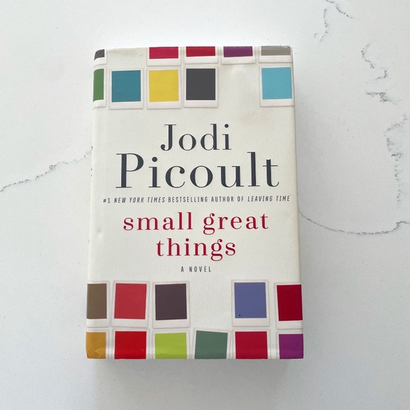 Small Great Things by Jodi Picoult | Hardcover Legal Drama Bestseller - Picture 1 of 7